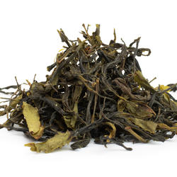 Gruzínský Gold Green tea - zmes bieleho a zeleného čaju